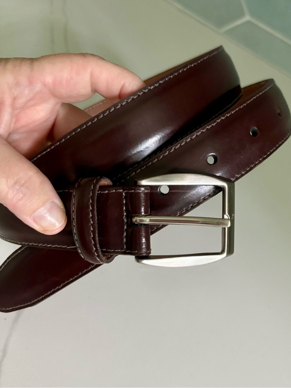 Rockport Men's Leather Dress Belt Dark Brown Mahogany Silver Buckle Size 40